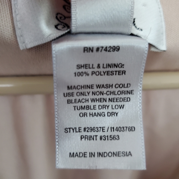 Sweet Storm Floral Dress size Large - Picture 5 of 5